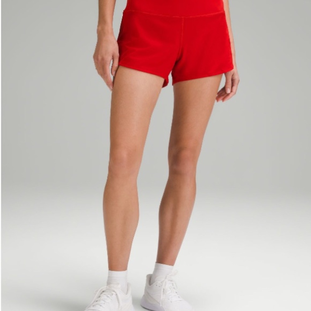 Lululemon Speed Up Mid-Rise Lined Short 4”